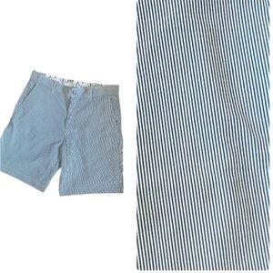 Men’s Blue White Seersucker Shorts 10.5” Inseam Size 38 NWOT